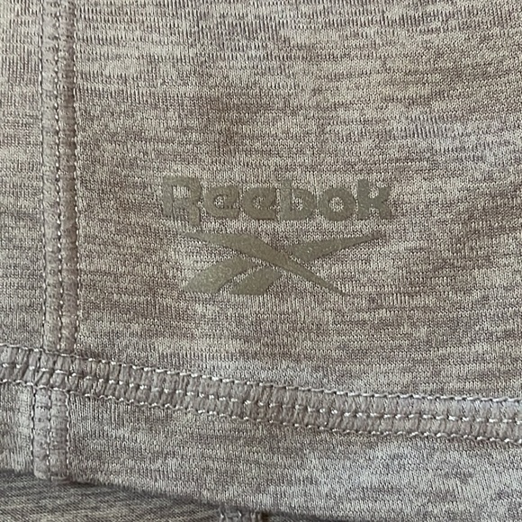 Reebok Gray 1/2 Zip Top Womens Size L All Around Vector Lightweight Soft Layer - Picture 11 of 15
